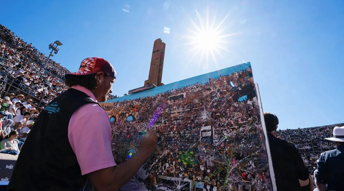 Live painting de Rémi Bertoche dans les arènes de Nîmes pour UTS